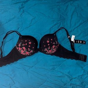 Torrid Push Up Plunge Bra 36DDD triple hook